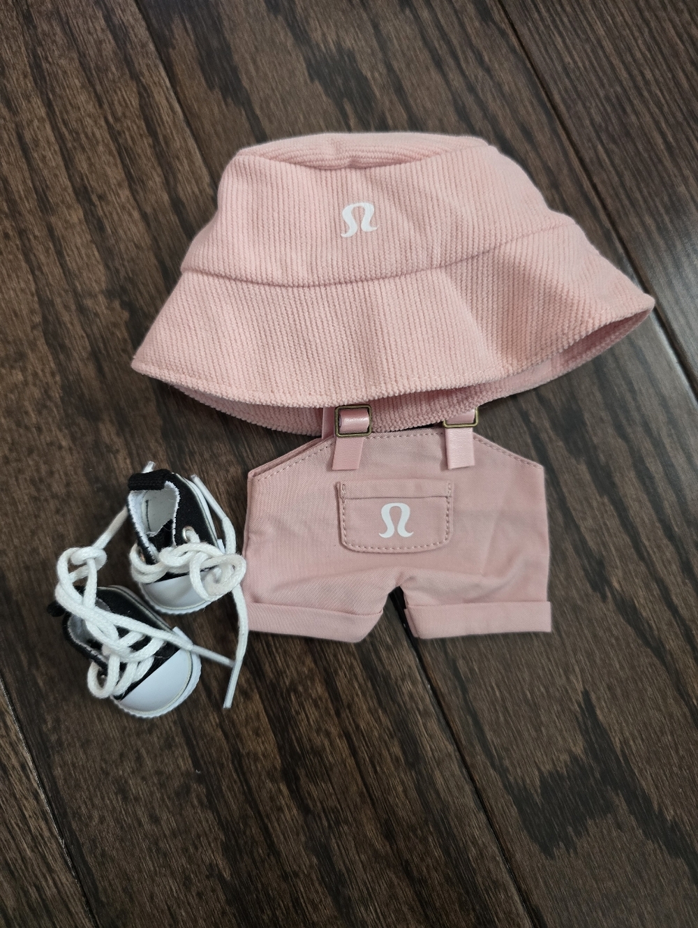 2 X Labubu Outfits